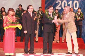 thuong mai dich vu2010